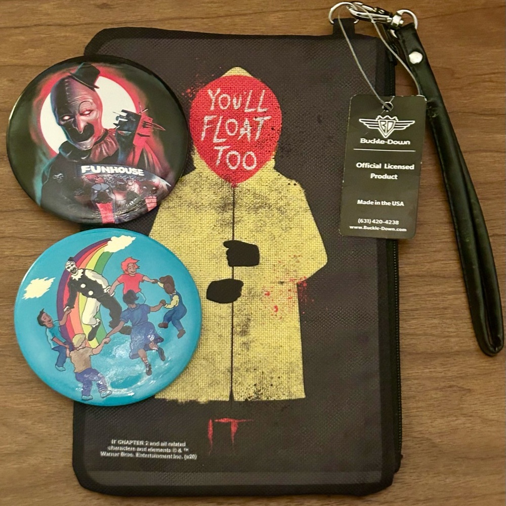 NWT•Horror Film Set• BUCKLE-DOWN Canvas Wallet, “IT 2” & 2 “Terrifier” Film Pins